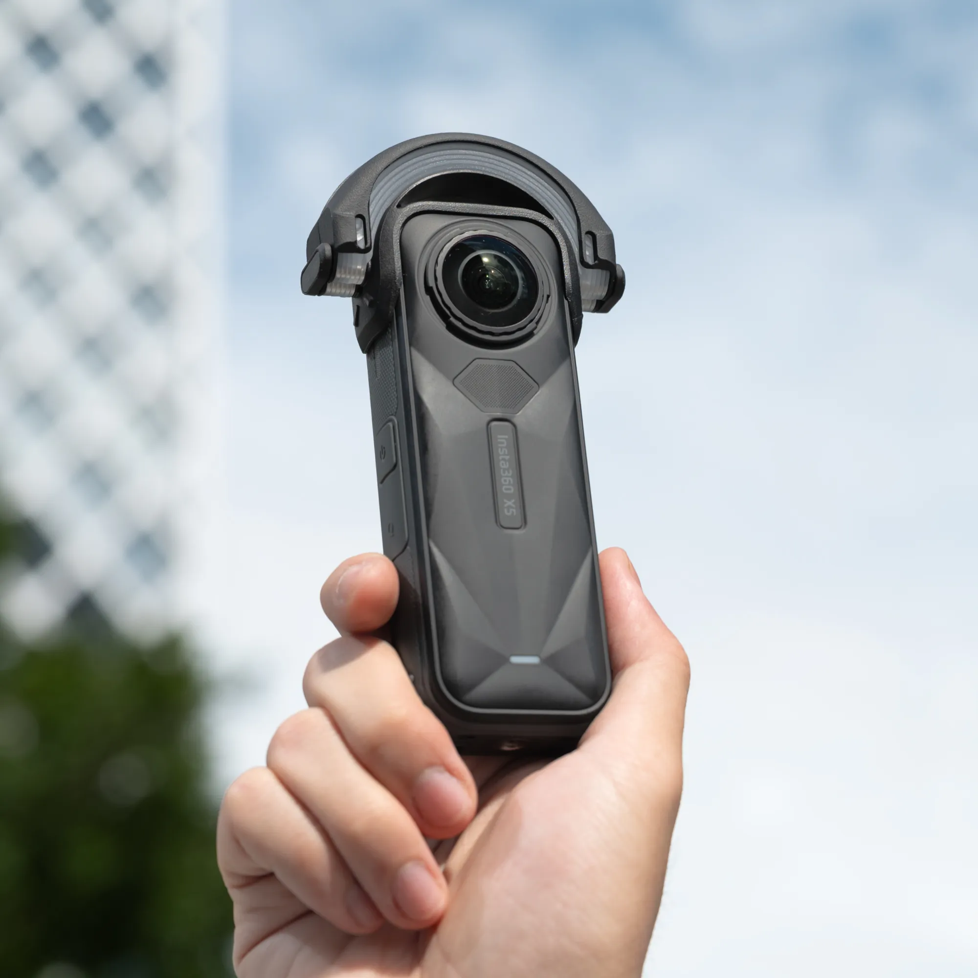 Insta360 X5 Foldable Lens Cap - Image 10